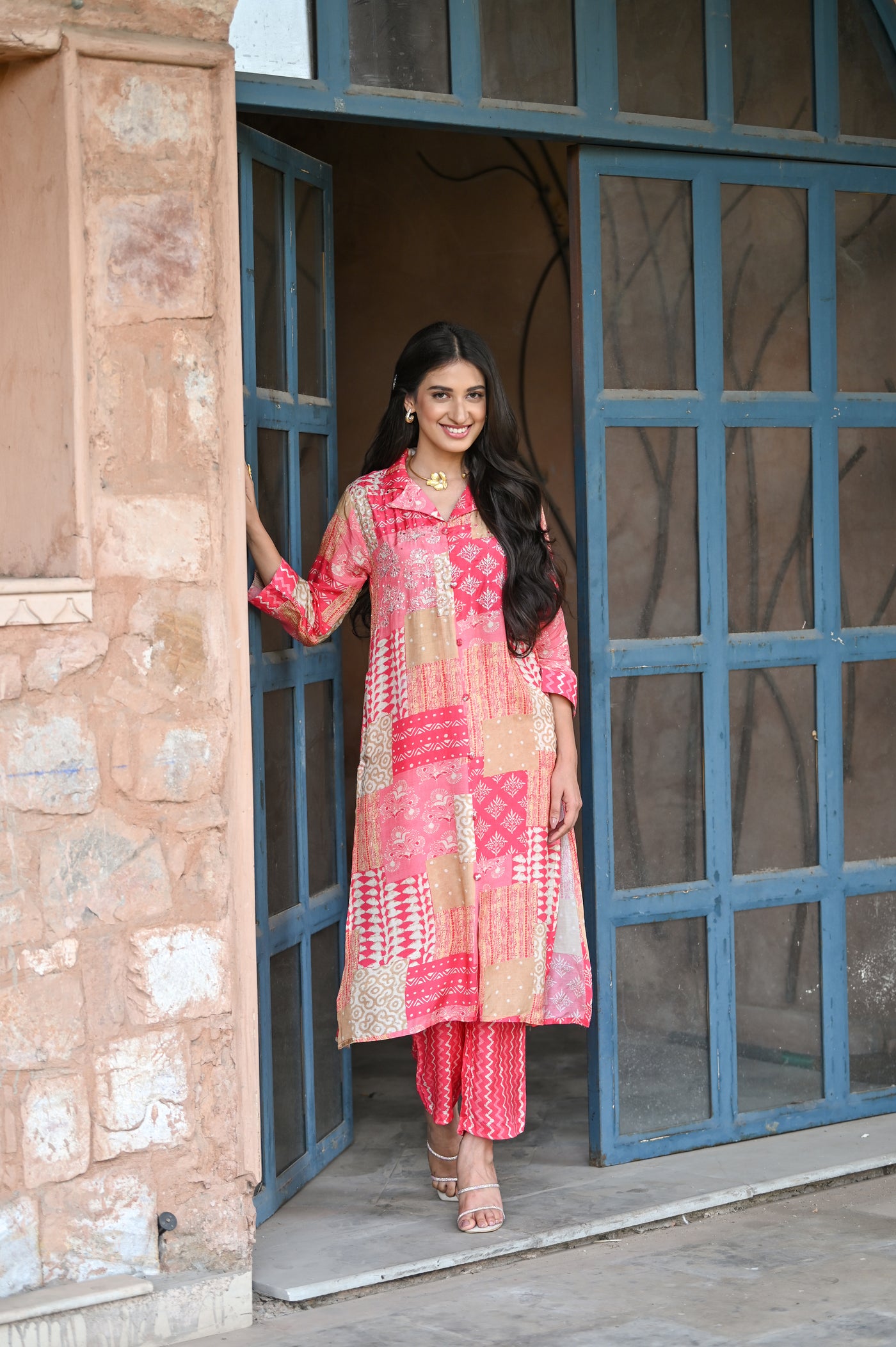 Delicate Peach and Pink Patch Print Muslin Kurta Set with Spread Work