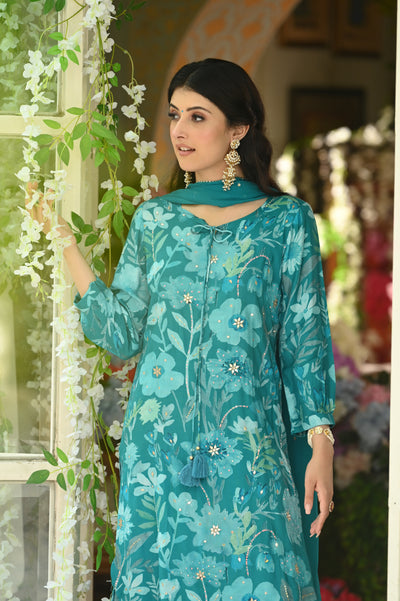 Rama Green Muslin Suit with Spread Sequence and Gota Work with Chiffon Dupatta