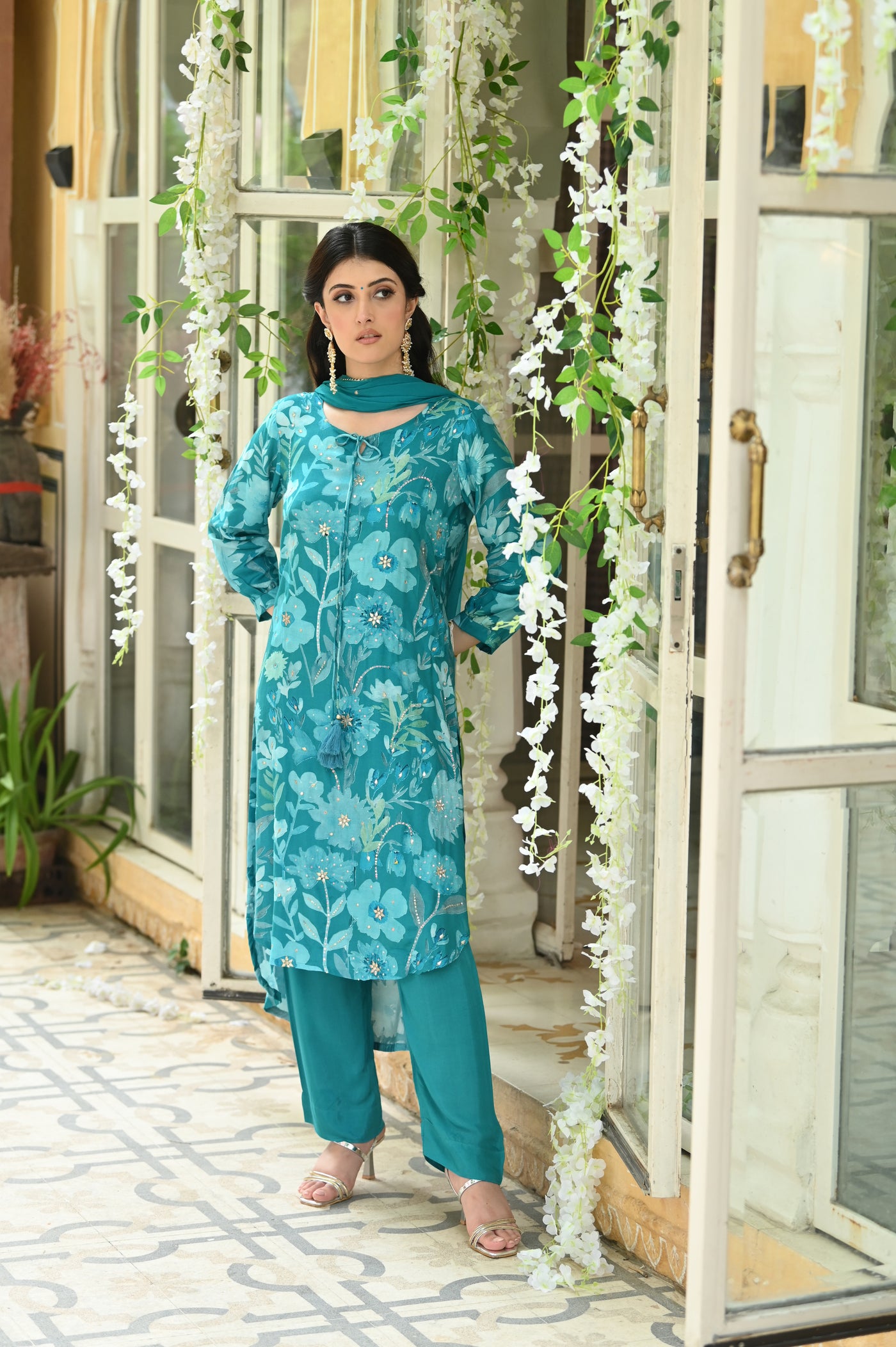 Rama Green Muslin Suit with Spread Sequence and Gota Work with Chiffon Dupatta