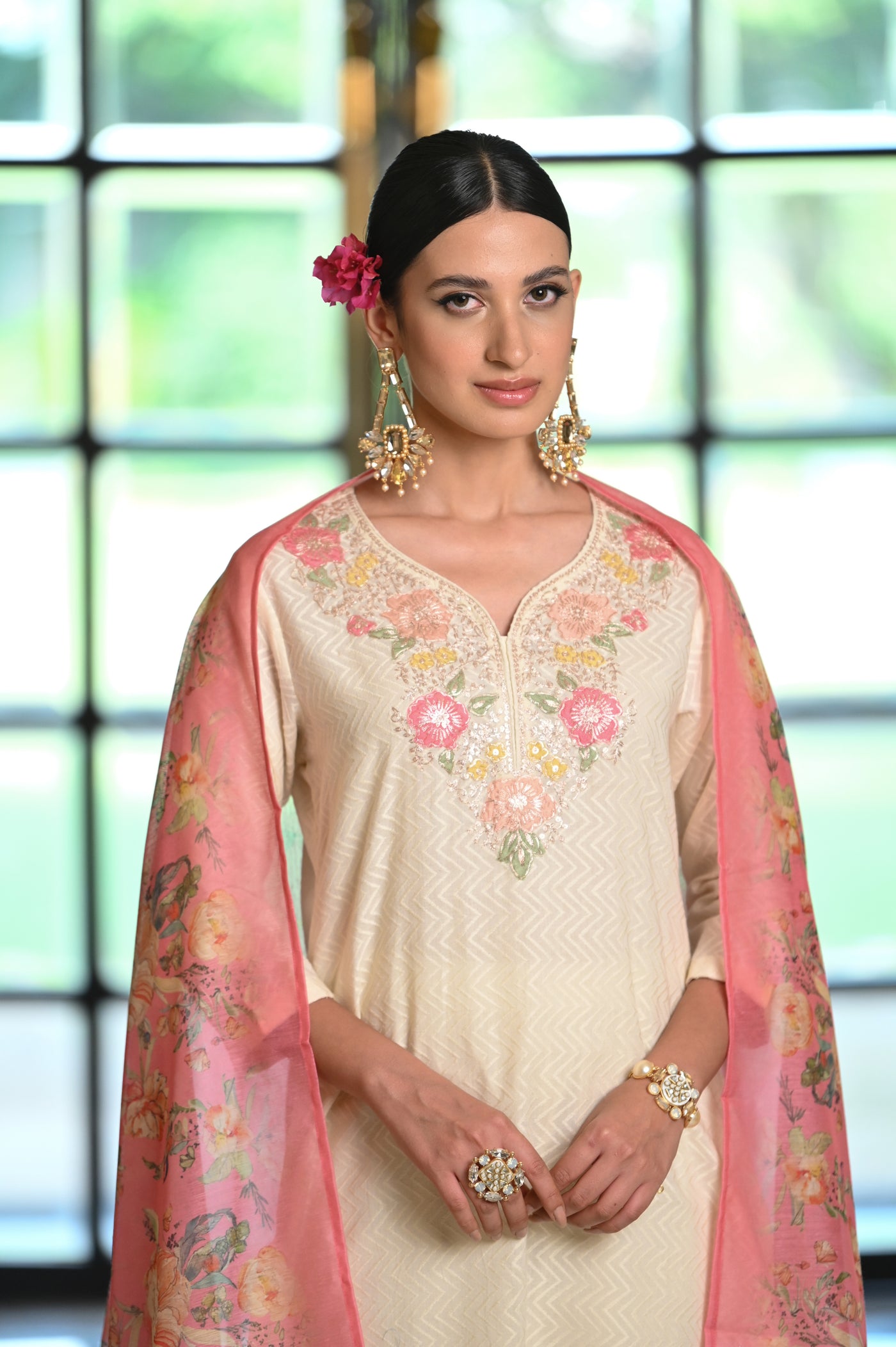 Navaazish Embroidered Kurta with Floral print Dupatta