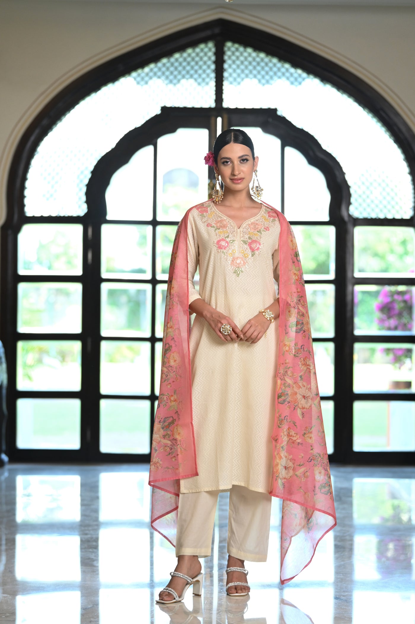 Navaazish Embroidered Kurta with Floral print Dupatta