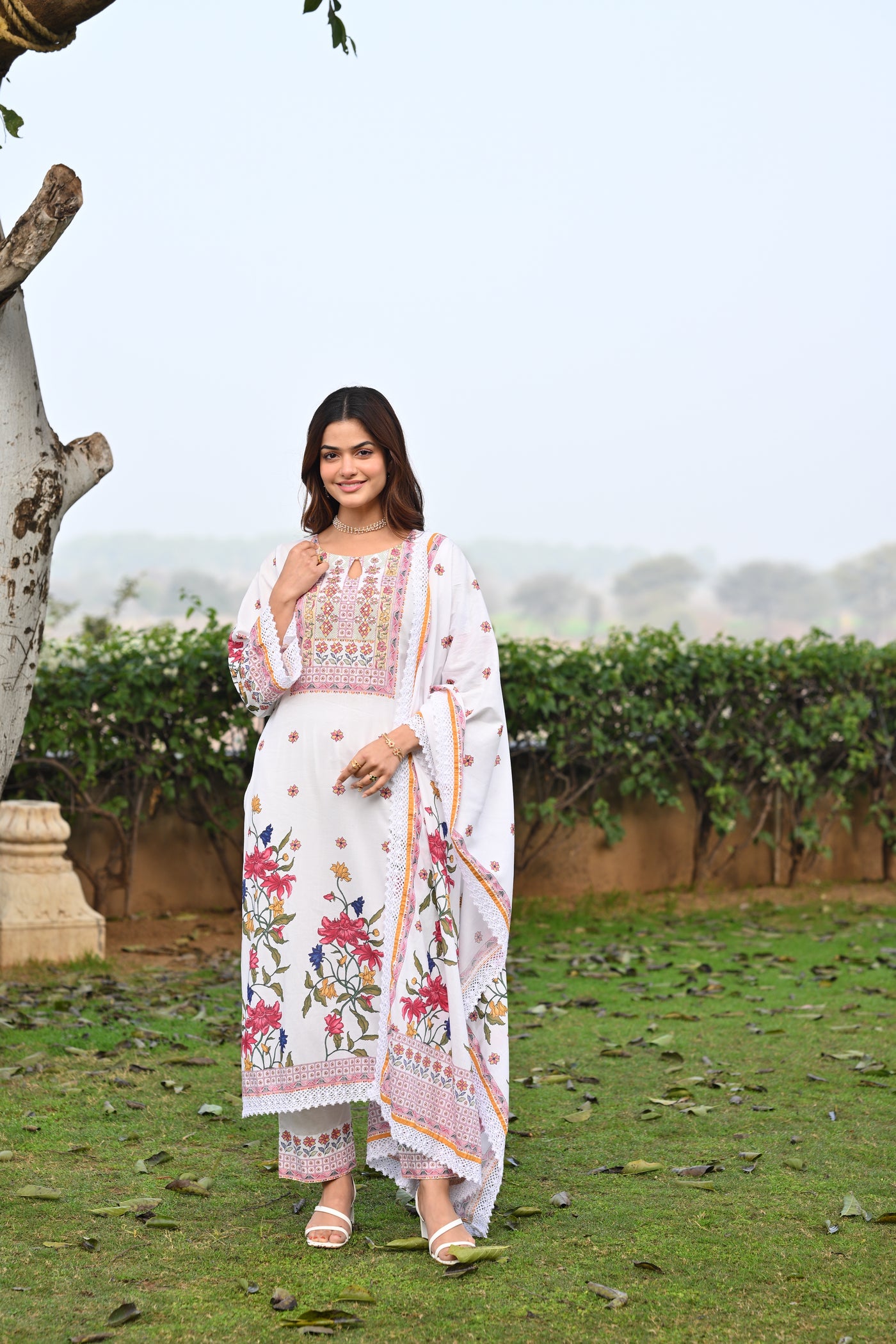 White Floral Print Pure Mul Cotton Suit Set with Lining